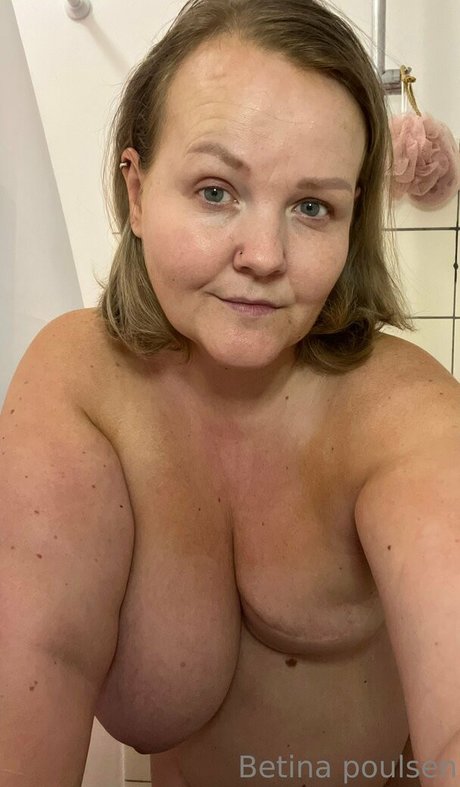 Foto di nudo di fuga di OnlyFans di Betinapoulsen