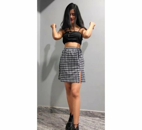 Foto di nudo di fuga di OnlyFans di Sakshi Patil