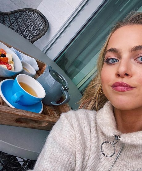 Foto di nudo di fuga di OnlyFans di Anne Winters