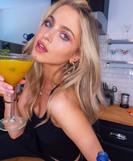 Anne Winters