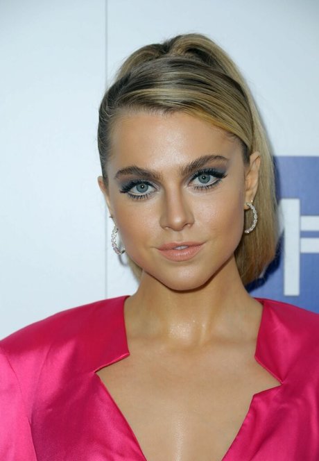 Anne Winters