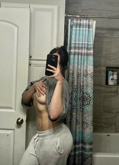 Foto di nudo di fuga di OnlyFans di Maddiemccrory