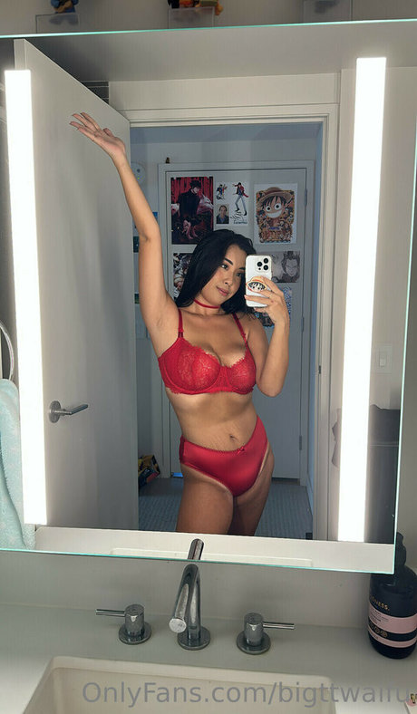 Foto di nudo di fuga di OnlyFans di Mayuko Kimura