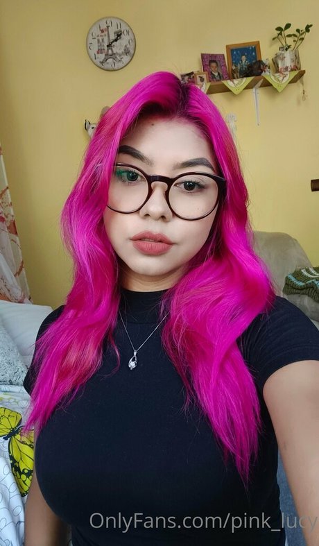 Foto di nudo di fuga di OnlyFans di Pinklucy