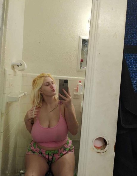Foto di nudo di fuga di OnlyFans di Jada Madison James