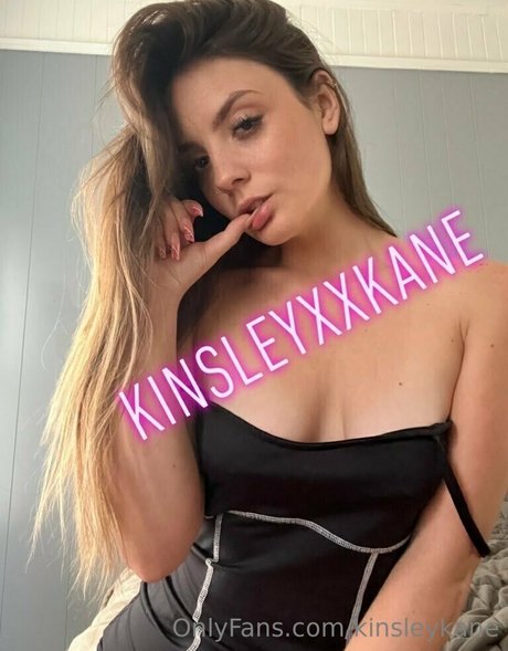 Foto di nudo di fuga di OnlyFans di Kinsleykane
