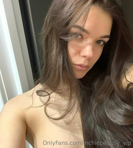 Foto di nudo di fuga di OnlyFans di Inchiepeachyvip