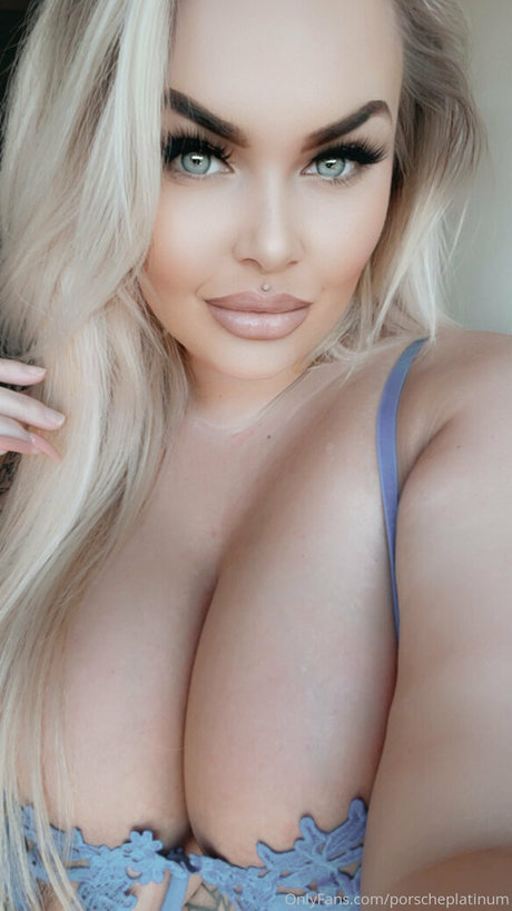 Foto di nudo di fuga di OnlyFans di Porscheplatinum