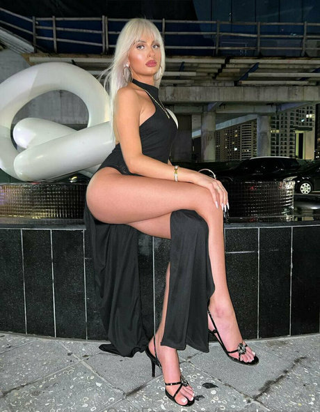 Foto di nudo di fuga di OnlyFans di Tsmissmaraa