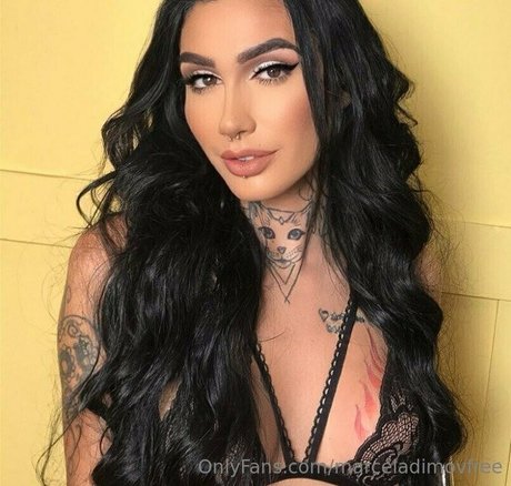 Foto di nudo di fuga di OnlyFans di Marceladimovfree