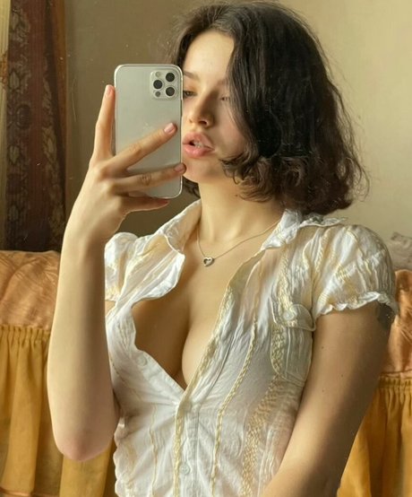 Foto di nudo di fuga di OnlyFans di Alice Angel