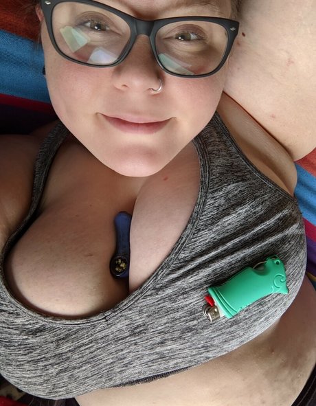 Foto di nudo di fuga di OnlyFans di Babywasabi