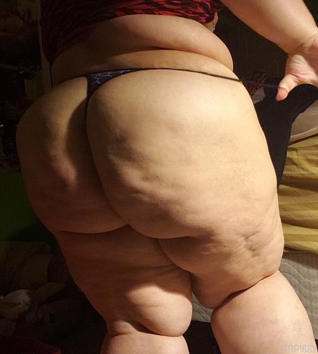 Foto di nudo di fuga di OnlyFans di Pumpkabooty