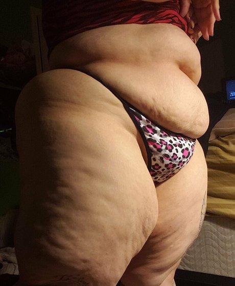 Foto di nudo di fuga di OnlyFans di Pumpkabooty
