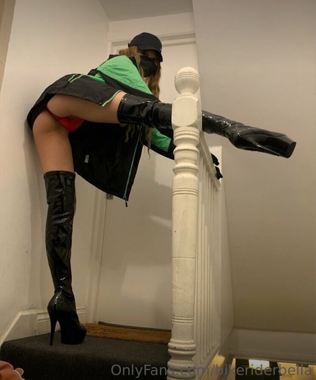 Foto di nudo di fuga di OnlyFans di Bikeriderbella
