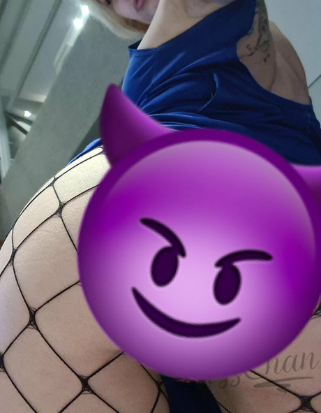 Foto di nudo di fuga di OnlyFans di Luzzchan