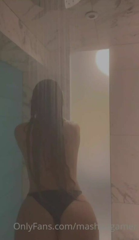 Foto di nudo di fuga di OnlyFans di Mashitagamer