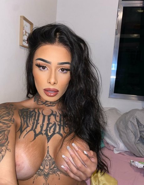 Foto di nudo di fuga di OnlyFans di Luana Prado
