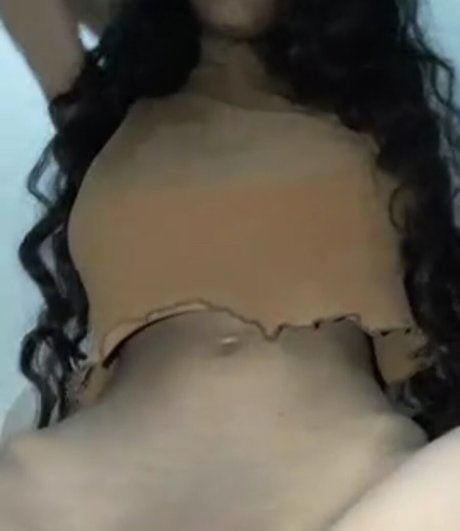 Foto di nudo di fuga di OnlyFans di Helli0s