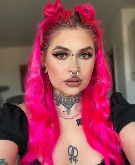 Foto di nudo di fuga di OnlyFans di Gothicbaby1