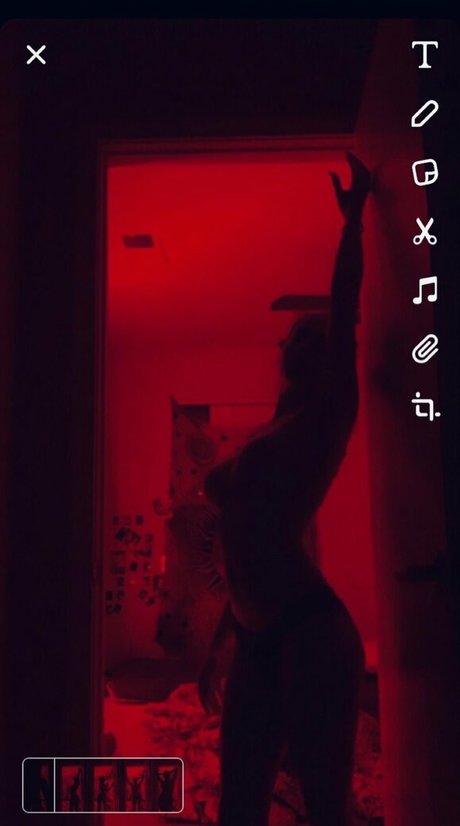 Foto di nudo di fuga di OnlyFans di Ixxbunnyxx