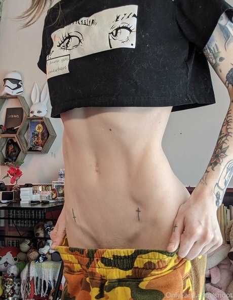 Foto di nudo di fuga di OnlyFans di Snoot