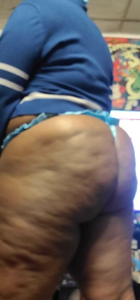 Foto di nudo di fuga di OnlyFans di Fatcakefilla