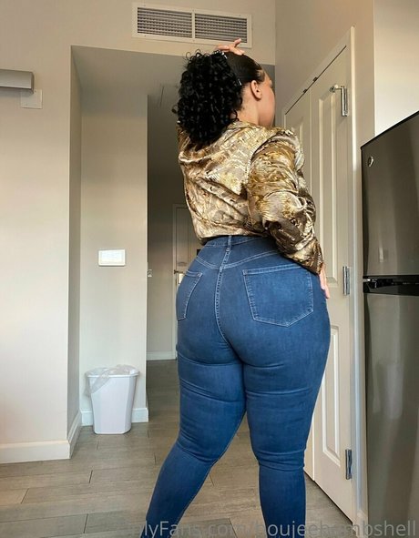 Boujeebombshell