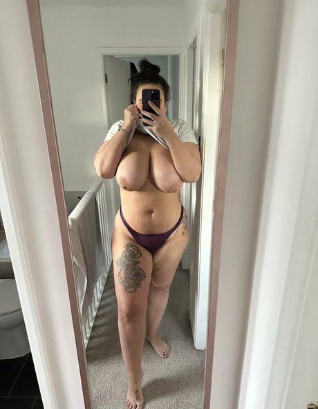 Foto di nudo di fuga di OnlyFans di Kcupsbrunette