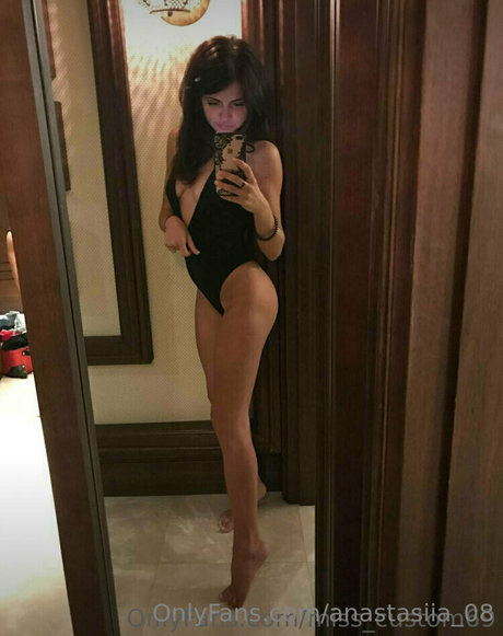 Foto di nudo di fuga di OnlyFans di Anastasiia08