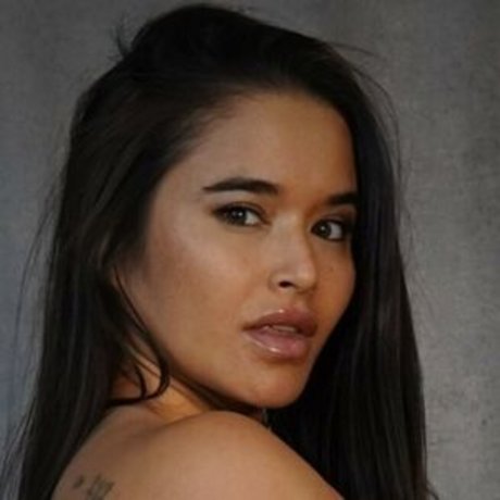 Foto di nudo di fuga di OnlyFans di Rachelle Van K