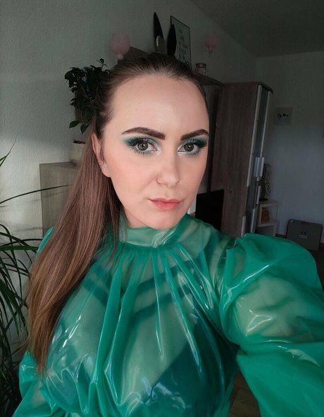 Foto di nudo di fuga di OnlyFans di Madamealaskaofficial