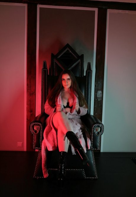 Madamealaskaofficial