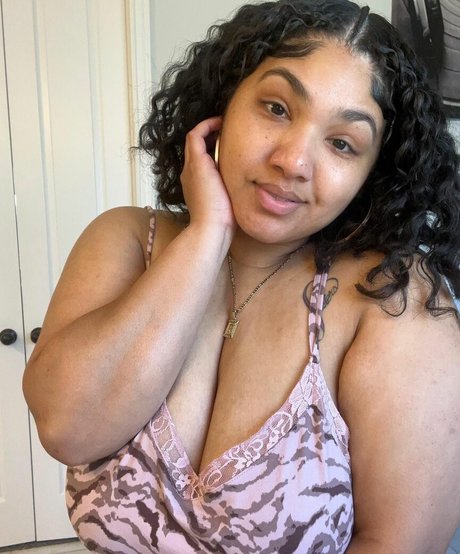 Foto di nudo di fuga di OnlyFans di Mizzmelons