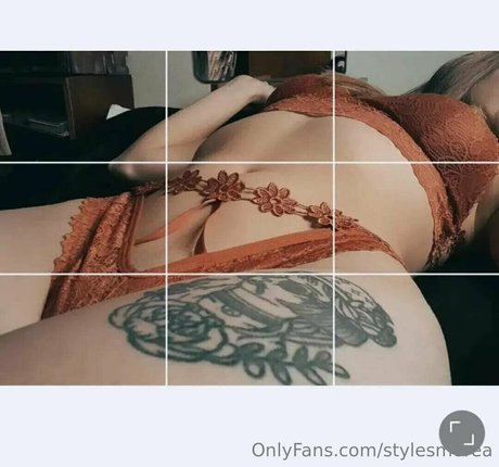 Foto di nudo di fuga di OnlyFans di Emeraldhot