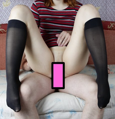 Foto di nudo di fuga di OnlyFans di Linofilia