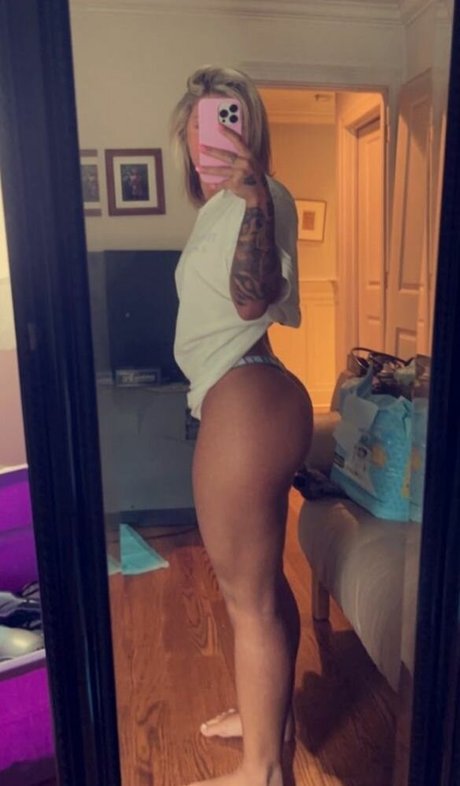 Foto di nudo di fuga di OnlyFans di Slickkshaww