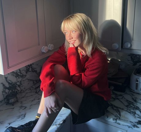 Lola Clark