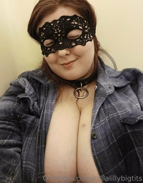 Foto di nudo di fuga di OnlyFans di Callalillybigtits