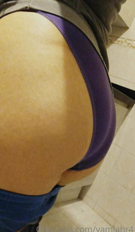 Foto di nudo di fuga di OnlyFans di Yamiahr4