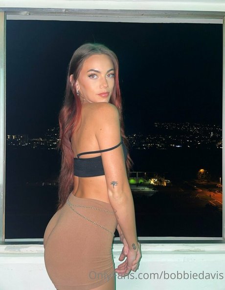 Foto di nudo di fuga di OnlyFans di Bobbiedavis