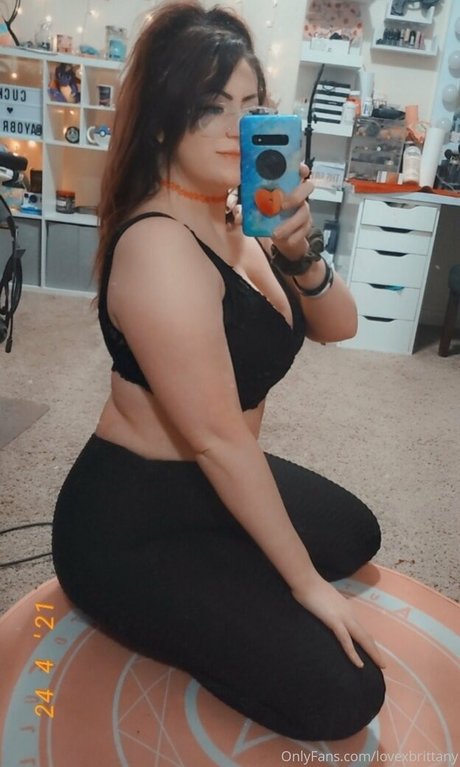 Foto di nudo di fuga di OnlyFans di Lovexbrittany