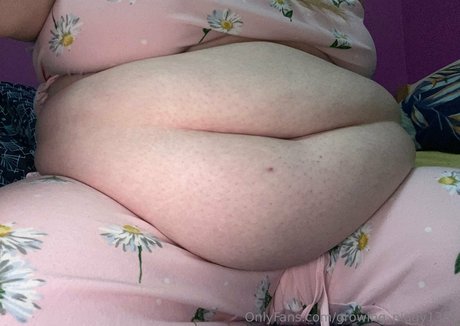 Foto di nudo di fuga di OnlyFans di Growingpiggy1305