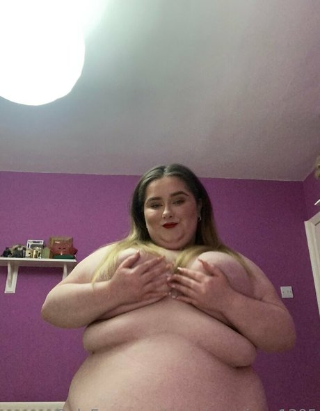 Foto di nudo di fuga di OnlyFans di Growingpiggy1305