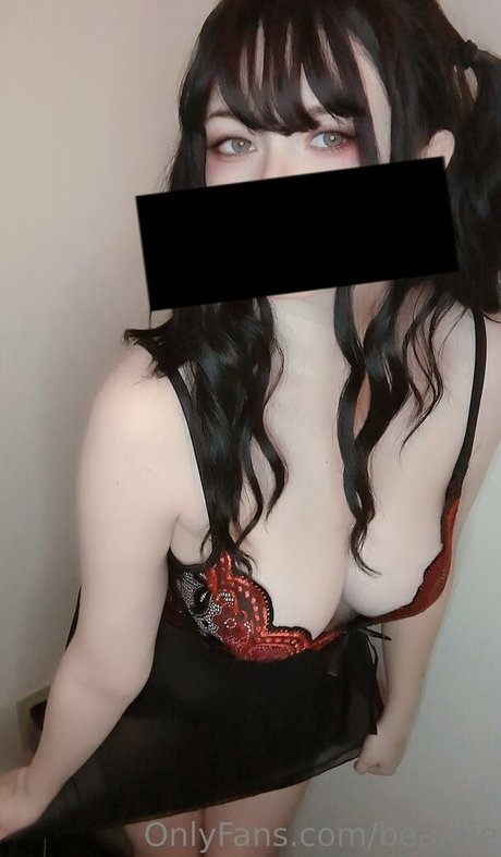 Foto di nudo di fuga di OnlyFans di Beamie