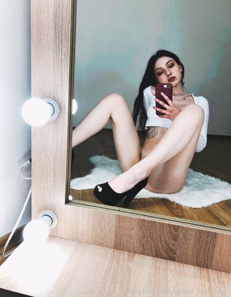 Foto di nudo di fuga di OnlyFans di Cherrykush6