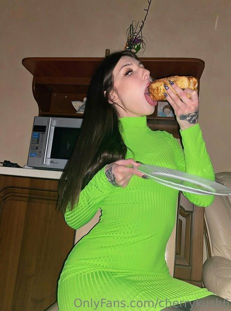 Foto di nudo di fuga di OnlyFans di Cherrykush6