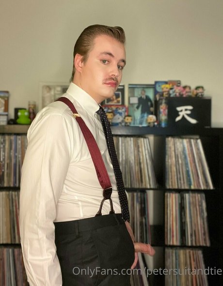 Petersuitandtie
