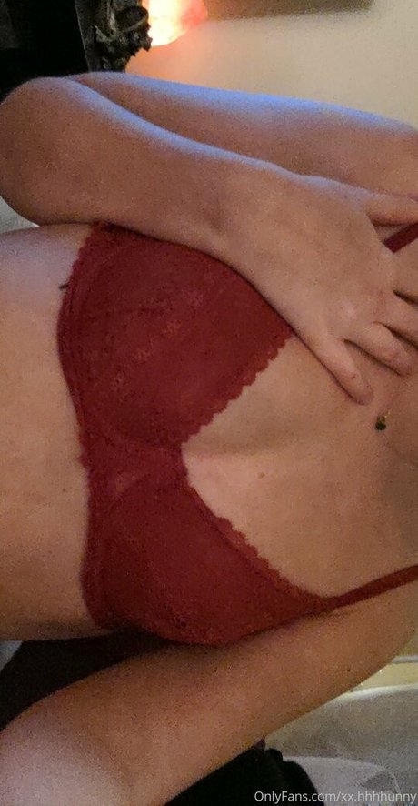 Foto di nudo di fuga di OnlyFans di Xxhhhhunny