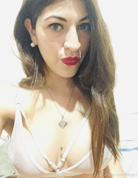 Foto di nudo di fuga di OnlyFans di Freyja1